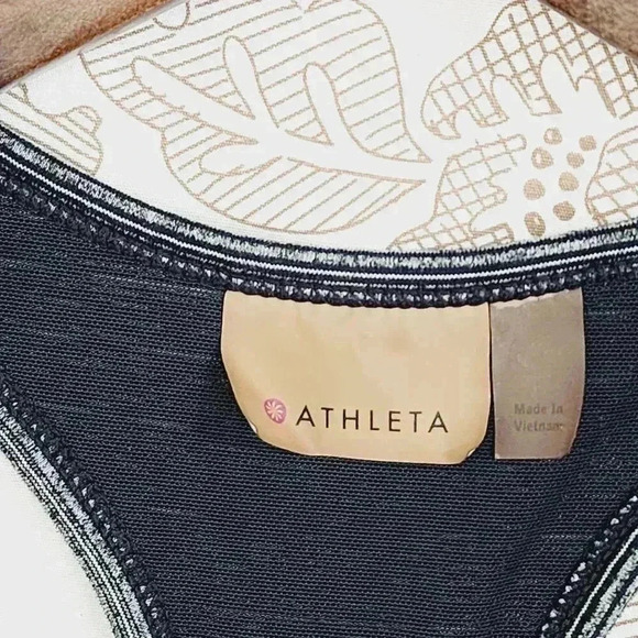Athleta Womens Black Racerback Tank Top Ruched Sides Breathable Fabric Size S - Picture 5 of 8